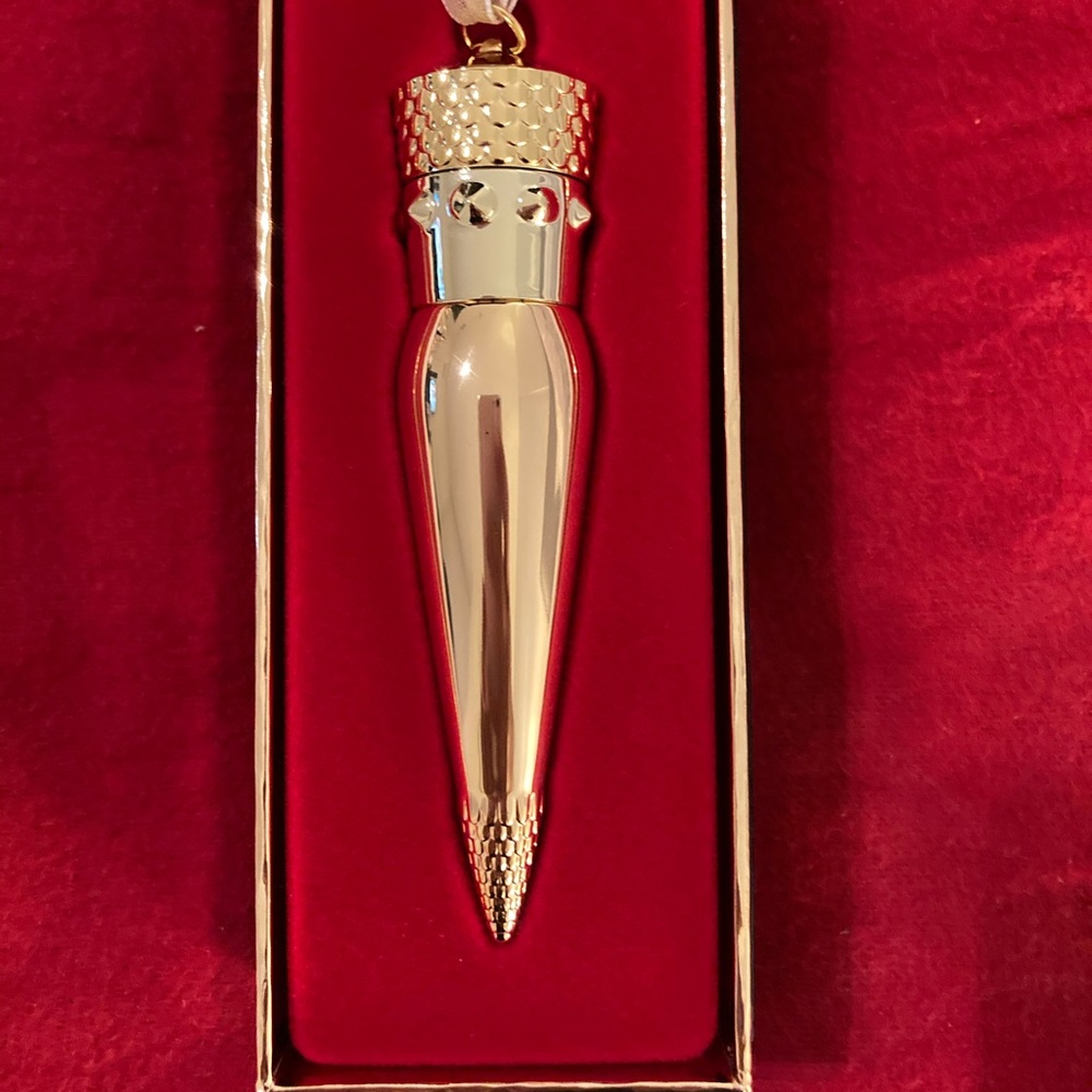 NIB Christian Louboutin Silky Satin Bengali